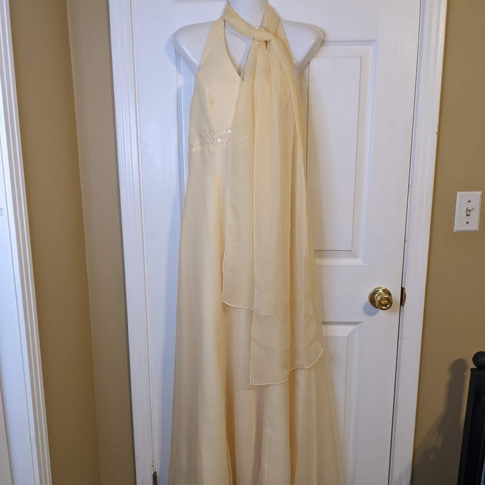MoriLee Butter Yellow Formal Halter Sequin Maxi Dress w/Scarf - size 7/8 Juniors